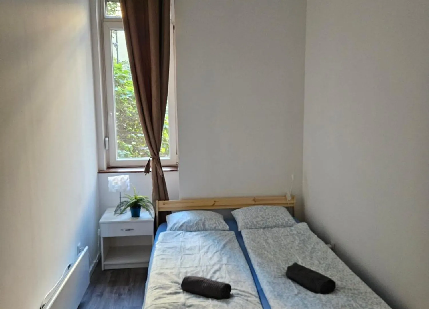 Urban Nomad Rooms And Hostel