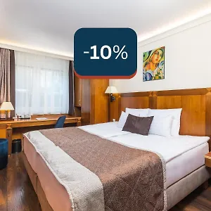 Hotel Exe Carlton, Budapesta