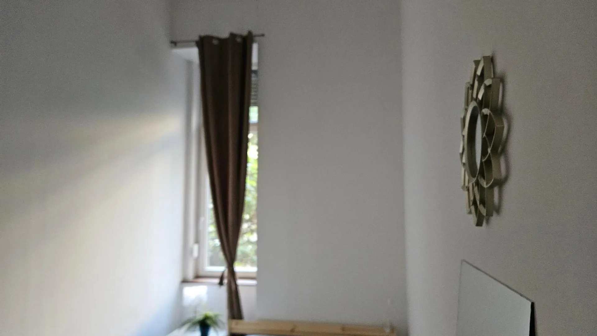Urban Nomad Rooms And Hostel